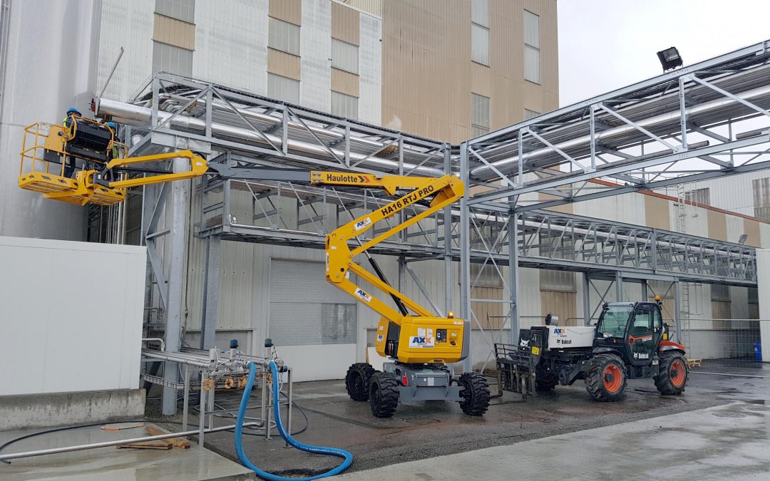 Tuyauteries d&rsquo;utilités sur rack et poste de dépotage